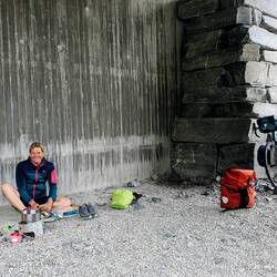 Rastplatz mit Küche, Parkplatz & Wäscheleine