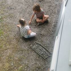 Kinder brauchen nicht viel um zu Spielen. So schöön