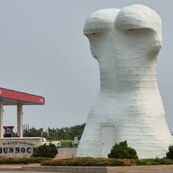 It's the world's largest Bunnock of course!