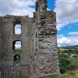 How thick is that wall!