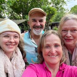 abends mit Lisa und auch kurz mit Lilly auf derNützingenta getroffen. Es war sehr nett.