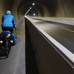 ausnahmsweise mit eigenem Radstreifen