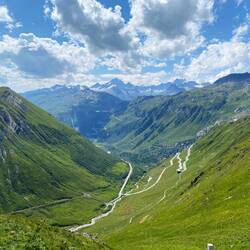 Weit vor dem Rhone-Gletscher