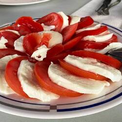 Tomaten Mozzarella-Salat