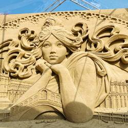 Af einem Platz Sandskulpturen