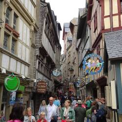 Gassen voll mit uns Touristen