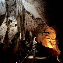 Cutta Cutta caves
