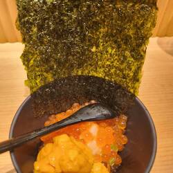 Salmon roe and Sea Urchin (uni)