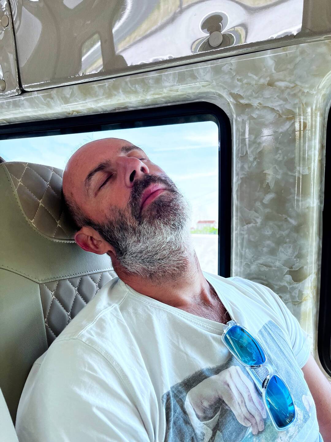 Snoozing en route to Hanoi