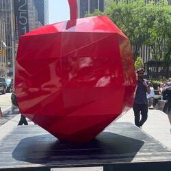 BIG APPLE
