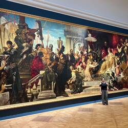 One of fhe colossal paintings