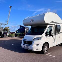 Letzte Nacht in Schweden im Hafen von Lomma am 23.8. Viele Camper waren hier