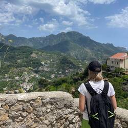 Dora poses for insta