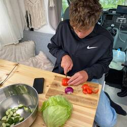 Max schippelt den Salat 🥬