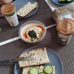 Erstmal Low Budget Frühstück in der Wohnung