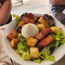Salade Lyonnaise