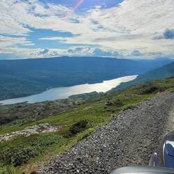 Mit dem Pickup das letzte Stück hoch zum Lomivatnet