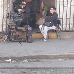 Der Schuster hat auch am Feiertag nicht frei