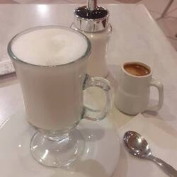 Die neueste Interpretation von Cafe con Leche