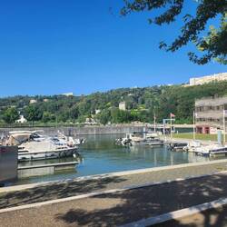 Halte Fluviale de la Confluence