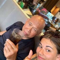 Cola im Jollibee, weil es draussen zu heiss ist