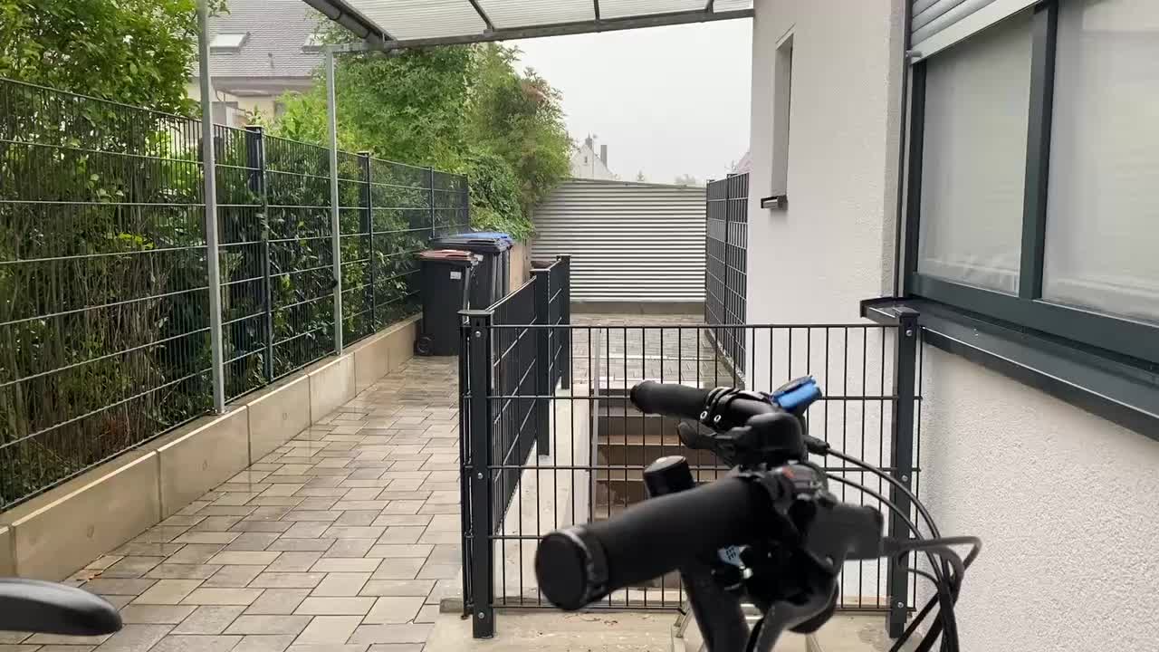 … nach hinten nass …