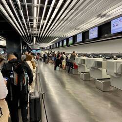 Beim Check-in hatte es zu meiner Überraschung nicht sehr viele Menschen.