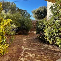 Sogar eine eigene kleine Terasse mit Zugang zum "Garten"