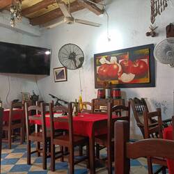 Petit resto où nous avons failli mourir de chaleur