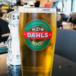 130 NoK = 11,60€ ! Immerhin 0,5l