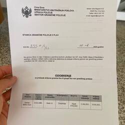 Mit dieser Bewilligung darf ich offizell die Grenze nach Albanien überschreiten.