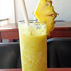 ... und noch ein frisch gepresster Ananassaft