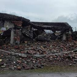 Sous ces décombres un cimetière de cendres humaine