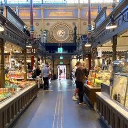 Die Markthalle ist wirklich sehenswert