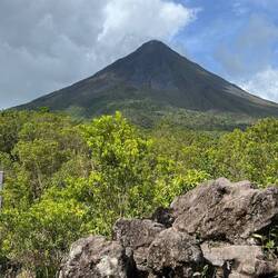 Vulkan Arenal wolkenfrei