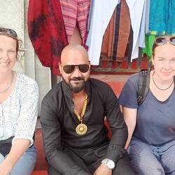 Ich weiß nicht, wie viele Männer wir in diesem Urlaub schon "eingerahmt" haben....