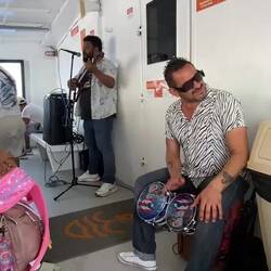 Cooli Ungerhautig uf der Ferry⛴️