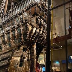 Es gibt über 1500 Holzfiguren