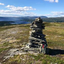 Spektakuläre Aussicht auf den See Feren