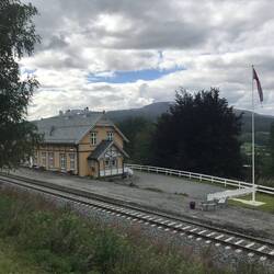 endlich: Meråker Station (doch der Bus ging vom "Zentrum" + 2km)