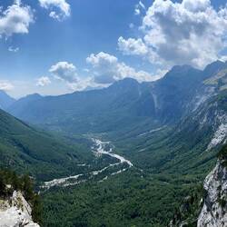 Blick vom Peja-Pass auf Thethi