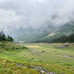 Kurz hinter dem ausgetrockneten Schlangensee befindet sich die Grenze zu Albanien.