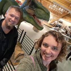 Ein Dino-Selfie zum Abschied muss sein!
