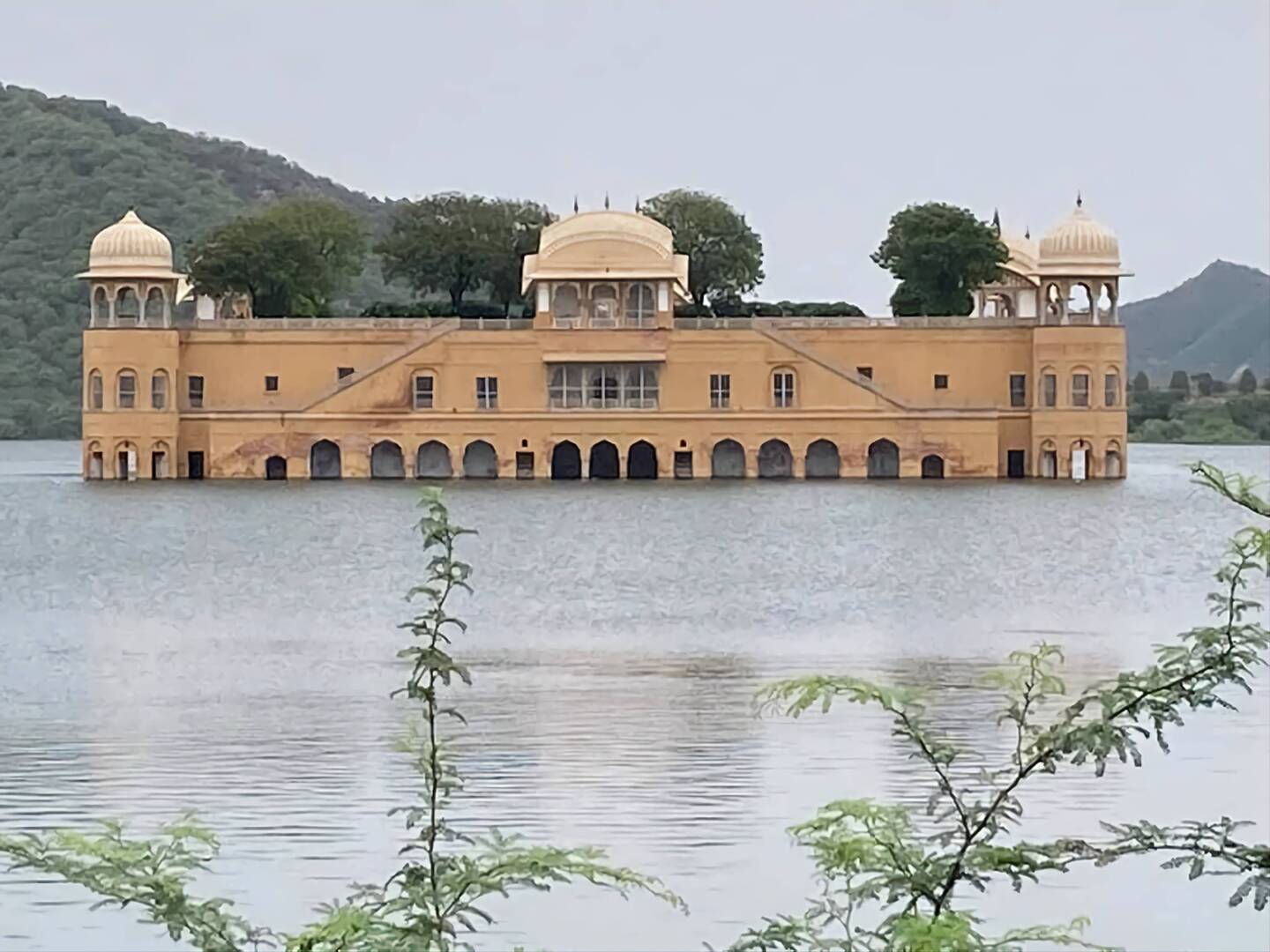 Jal Mahal Palace in Man Sagar lake