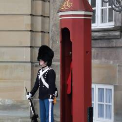 Wache am Schloss Amalienborg