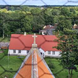 Blick vom Glockenturm auf das Pastoraat