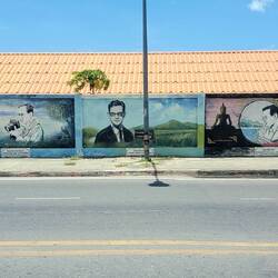 Nur einige der vielen Interessen Bhumibols: Natur, Buddhismus, Fotografie.