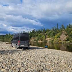 Einmal mehr im Bachbett..