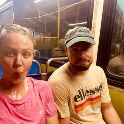 Wir nach der Monsoon-Dusche 😁