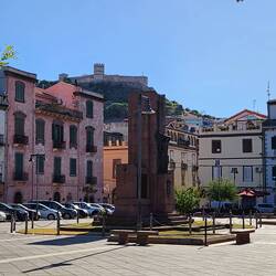 Monument to the fallen, Bosa